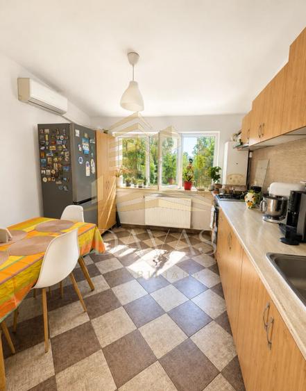 Apartament 2 camere decomandat de vânzare | Intre lacuri | Parcare | OCAZIE