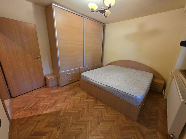 🏡 Apartament cu 4 camere situat în zona Facultății de Medicină- 2475