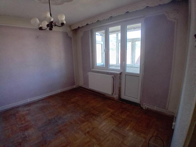 Apartament 3 camere 71,18 mp decomandat etaj 4 Calea Romanului