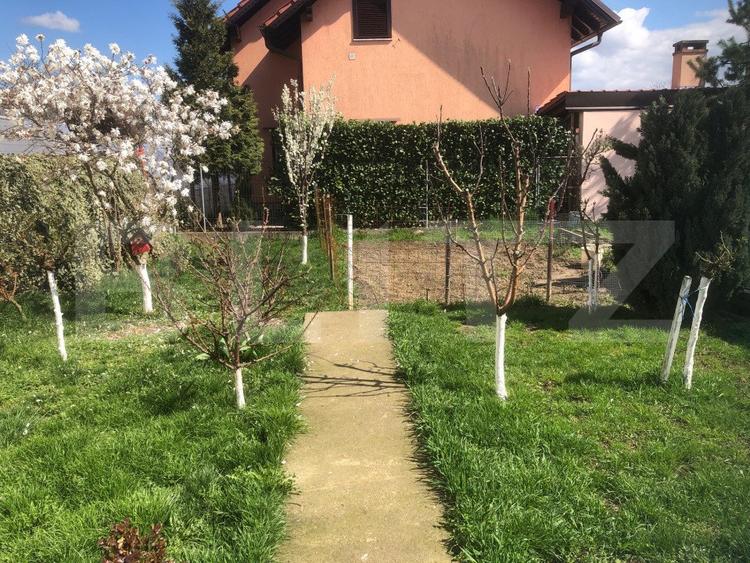 Casa cu 3 camere si anexe, 170 mp, zona Carpati 2