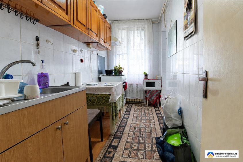 Apartament 3 camere, Dărmănești – orientare sudică, loc de parcare