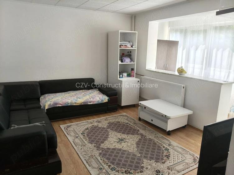 de vanzare apartament 3 camere - 2