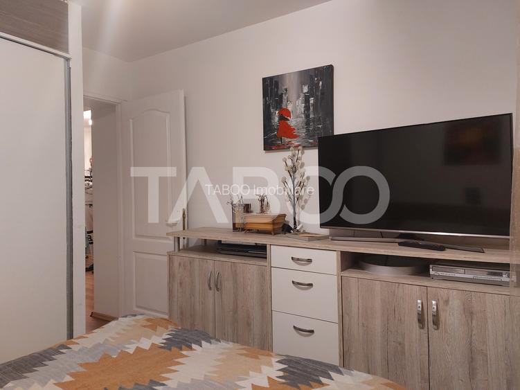 Apartament 55 mpu mobilat utilat 3 camere 2 balcoane pivnita Cisnadie - 2