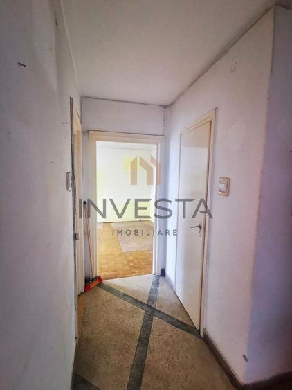 Apartament 2 camere decomandat, etaj intermediar, zona Mihai Viteazu!