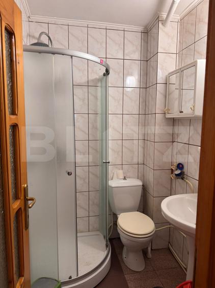Apartament de vanzare, 4 camere, decomandat, 84 mp - Burdujeni
