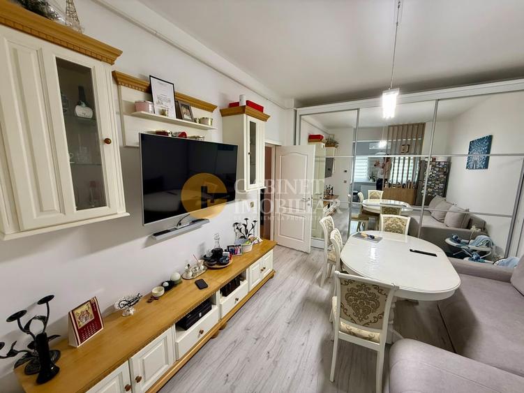 3 CAMERE DECOMANDAT-- MOBILAT+ UTILAT-- ROND PACURARI