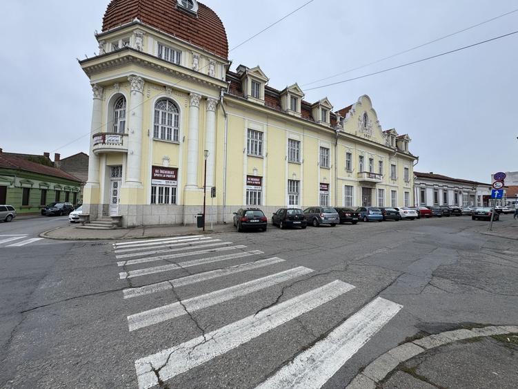 Spatiu la parter in zona Centrala fostul hotel Timisul