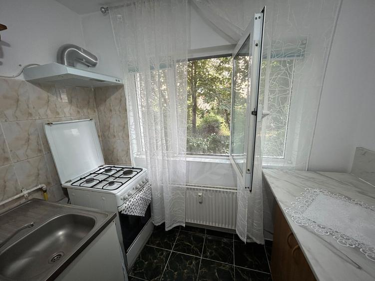 APARTAMENT 2 CAMERE //ZONA PALTINIS//INTRAREA REGIMENTULUI