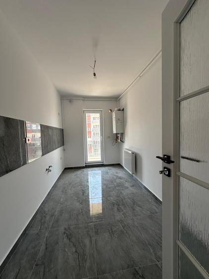 Apartament 2 camere decomandat/mutare rapidă/dublu acces metrou