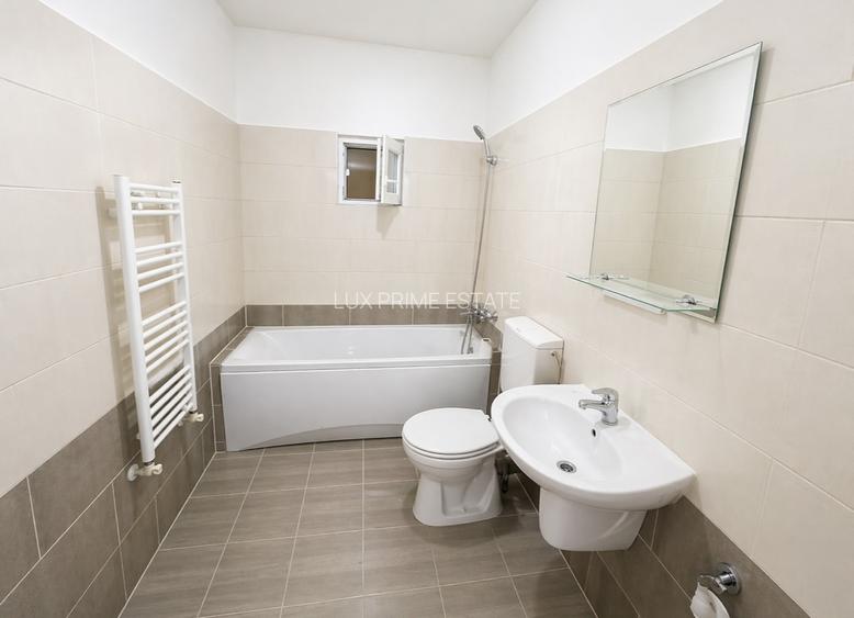 Apartament cu 3 camere Calea Lipovei - 8