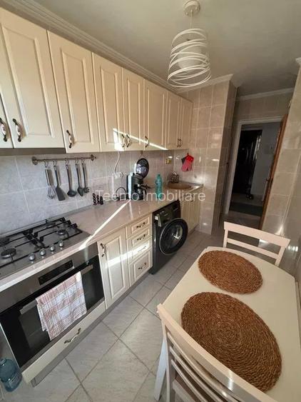 Apartament 2 camere, decomandat, 46 mp, ac, logie, mobilat, Pajura - 2