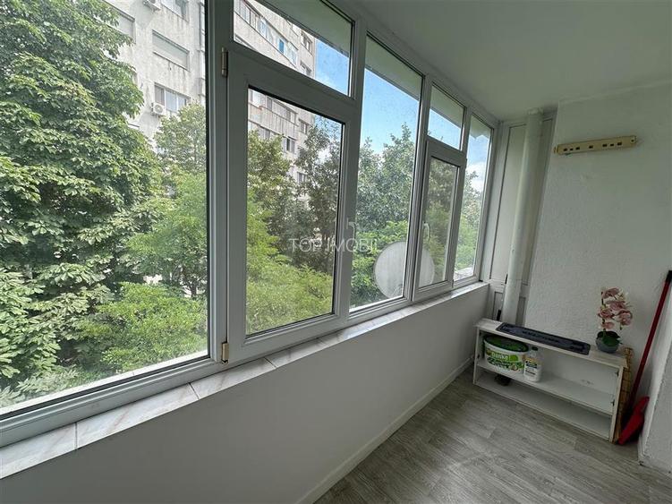 Inchiriere Apartament cu 2 camere Decomandat Podu Ros - 2