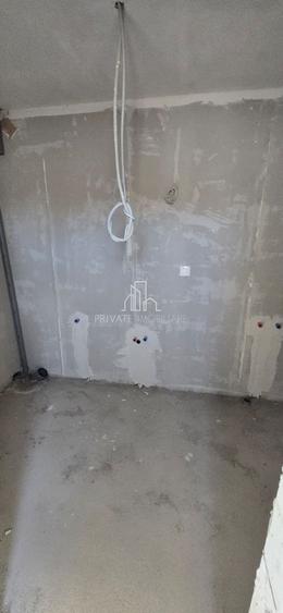Apartament 4 Camere, Bloc Nou/Mansarda, P-ta Republicii, 7 Noiembrie