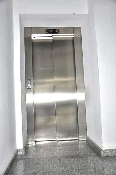 ✨ închiriez Apartament cu 2 camere, 70 mp, centrală proprie, metrou Republica
