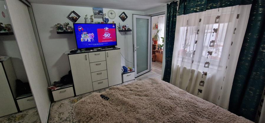 Casa ideal 2 familii, Ovidiu zona primarie.