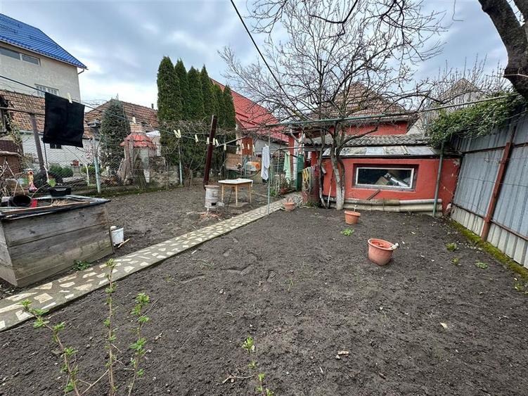 Casa individuala cu 3 camere si 360 mp teren zona Aviatiei