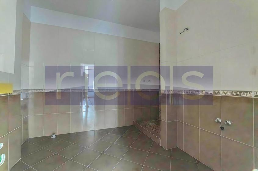 3 CAMERE | DOROBANTI