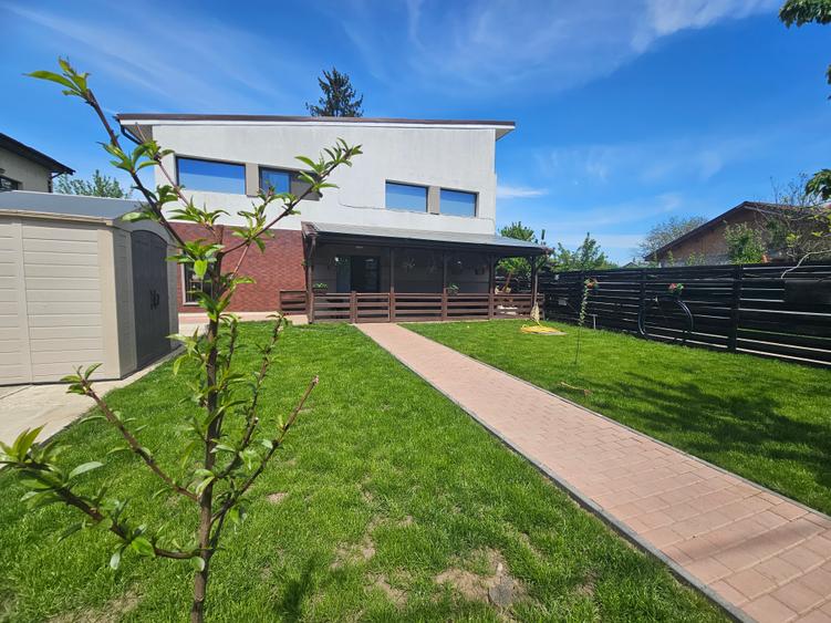 Casă 4 camere lângă pădure, 128 mp, curte 300 mp, mobilată