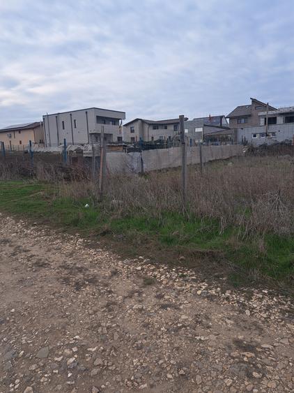 Teren linga strada Gheorghe Baritiu