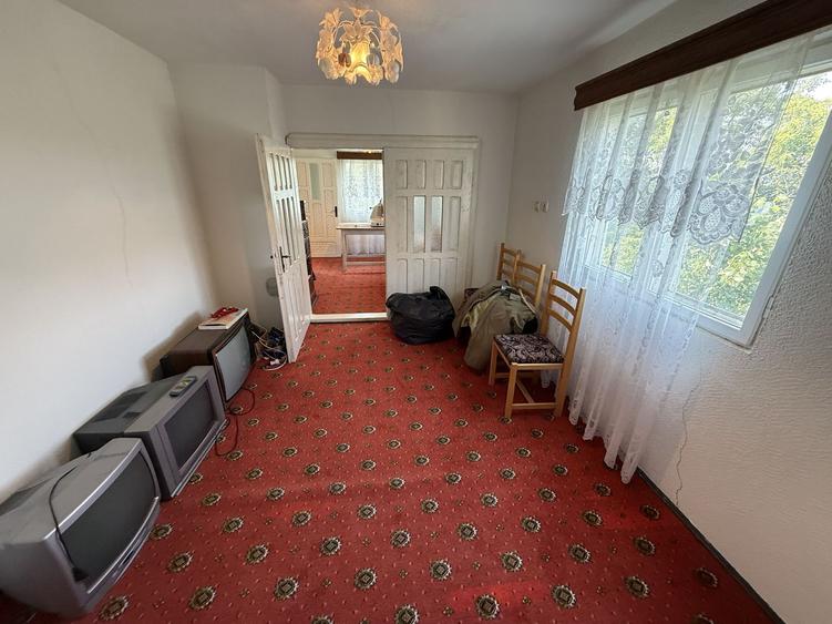 Casă parter+mansarda 80 mp+ teren intravilan 476 mp Sotrile Prahova !