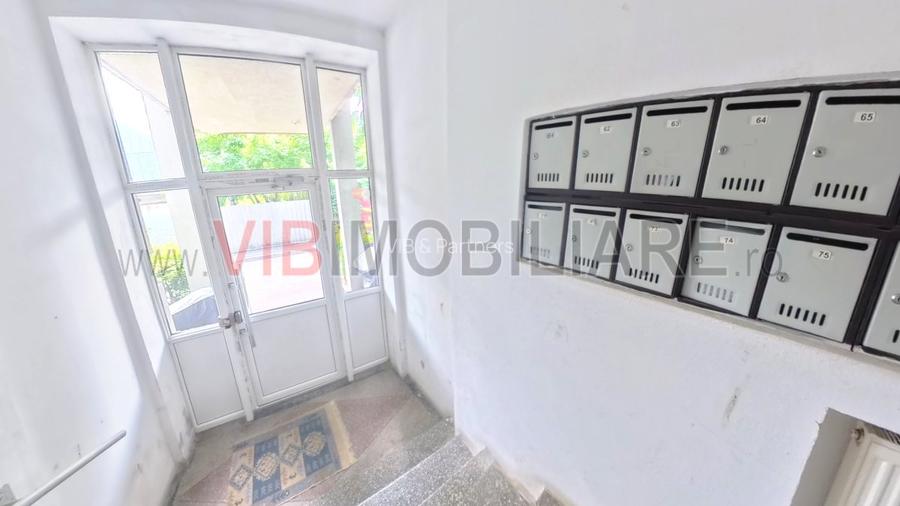 Metrou Gorjului/ Str Apusului /3 camere / 59mp/ - 9