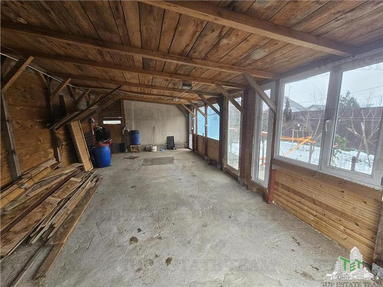 Casa 3 camere+garaj teren 370 metri in centru Ciorogarla