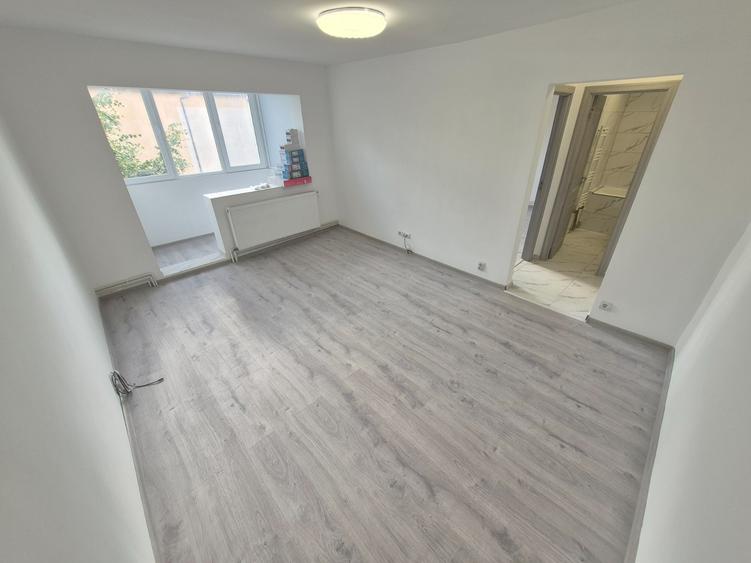 2Cam--Sagului-7 Min de Spitalul Judetean--Renovat--45MP-75.000 Euro!Neg