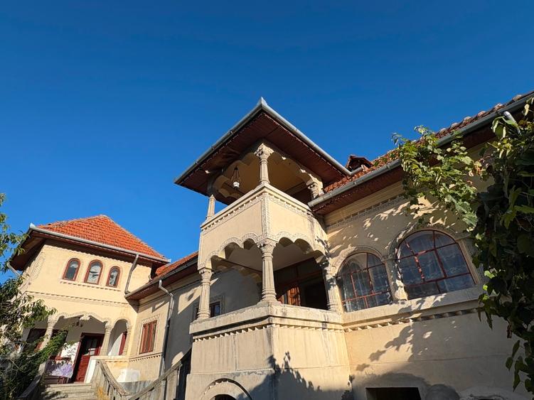 Casa Stil neoromanesc