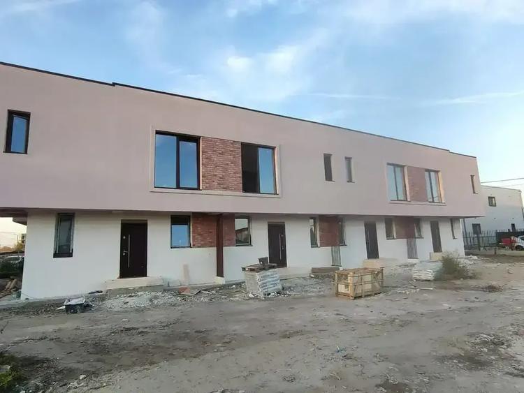 Casă 3 Camere Otopeni | Acces Direct DN1 | 3 Bai | 2 Locuri Parcare