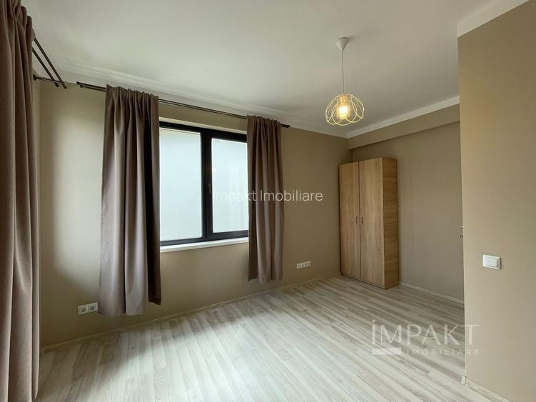 Casă / Vilă cu 4 camere de închiriat - Dezmir - 8