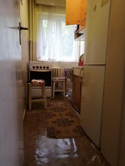 De vanzare apartament cu 2 camere, la 350 metri de Iulius Mall, etaj 1, neamenaj
