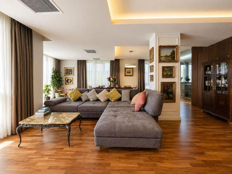 Apartament 4 camere de inchiriat piscina Iancu Nicolae