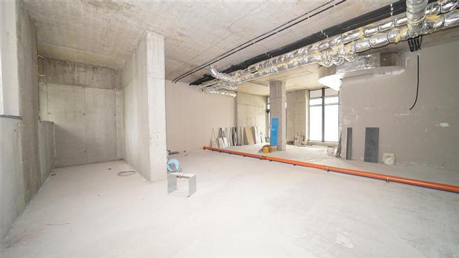 Spatiu comercial | Complex rezidential nou | Nufarul | 15 parcari incluse