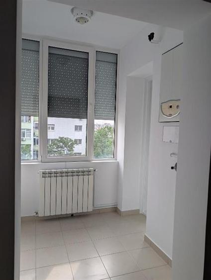 Apartament 3 camere, Gara de Est nemobilat