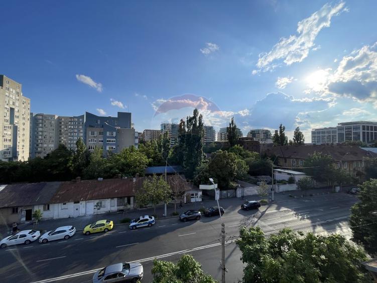 Apartament spatios, terasa 13 mp, bloc 2012 | Calea Plevnei