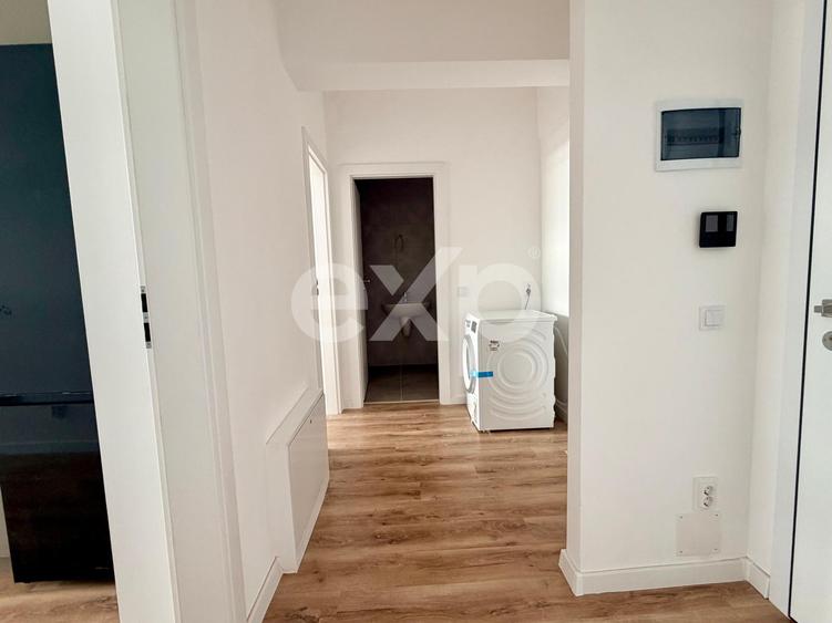 Apartament 2 camere , decomandat, etaj3/9, Tractorul Coresi - 450 EURo