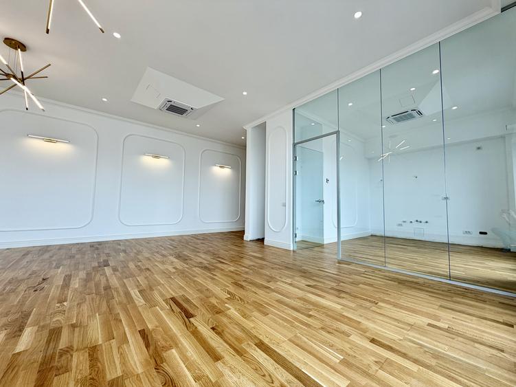 Penthouse cu vedere panoramică în Luxuria Residence – Domenii
