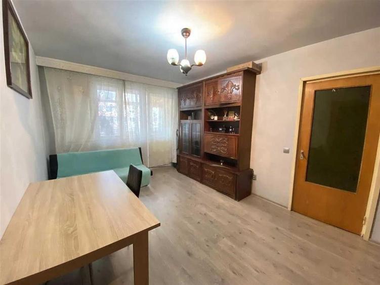 Apartament 2 camere cu balcon zona Bulevardul Mihai Viteazul