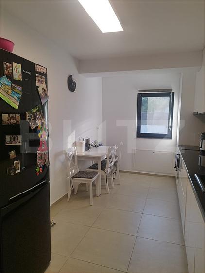 Apartament 3 camere, 77 mp, parcare subterană și boxă, zona Pacurari