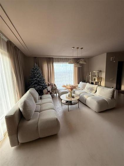 Casa deosebita cu 3 camere 7,5 ari