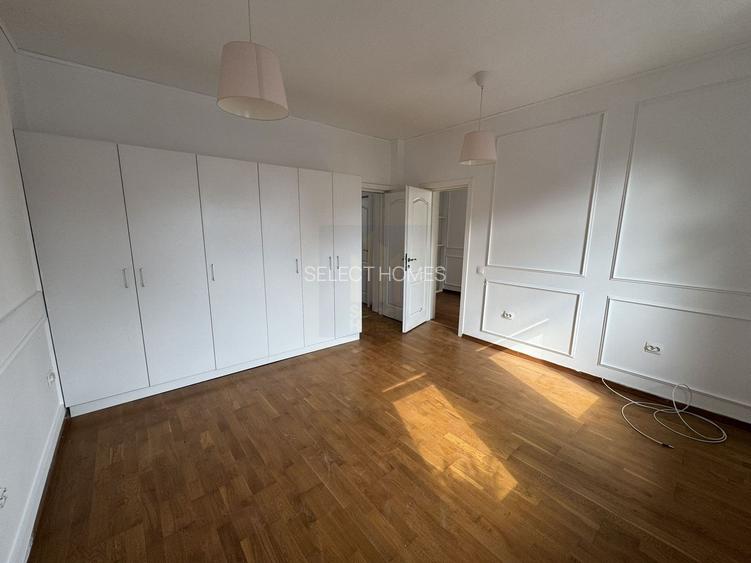 Vila renovata cu 8 camere si curte proprie de inchiriat *Aviatorilor* - 22