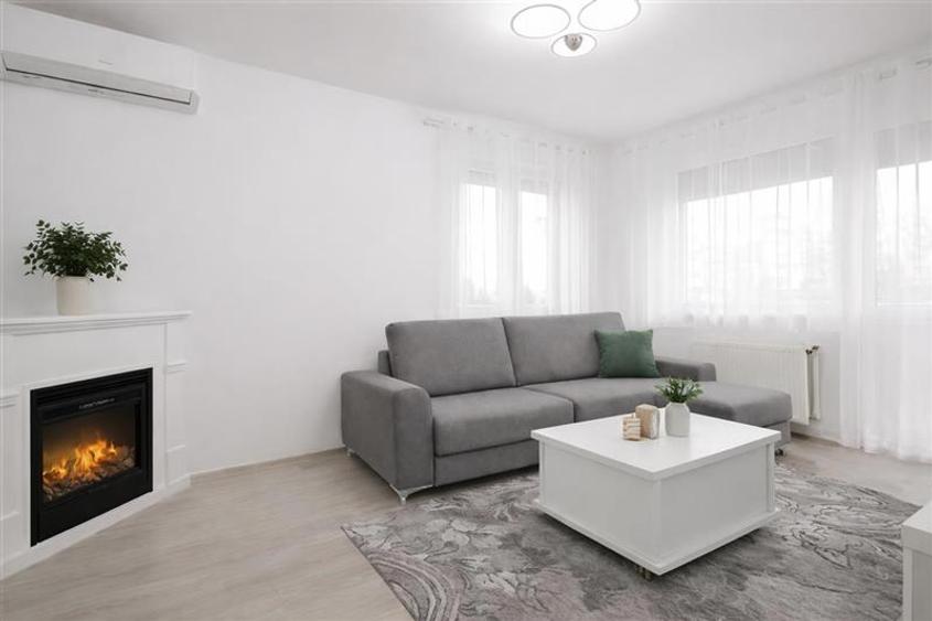 TUR 3D! Decomandat,mobilat,accesorizat, balcon,spatii depozitare,loc parcare, Gr