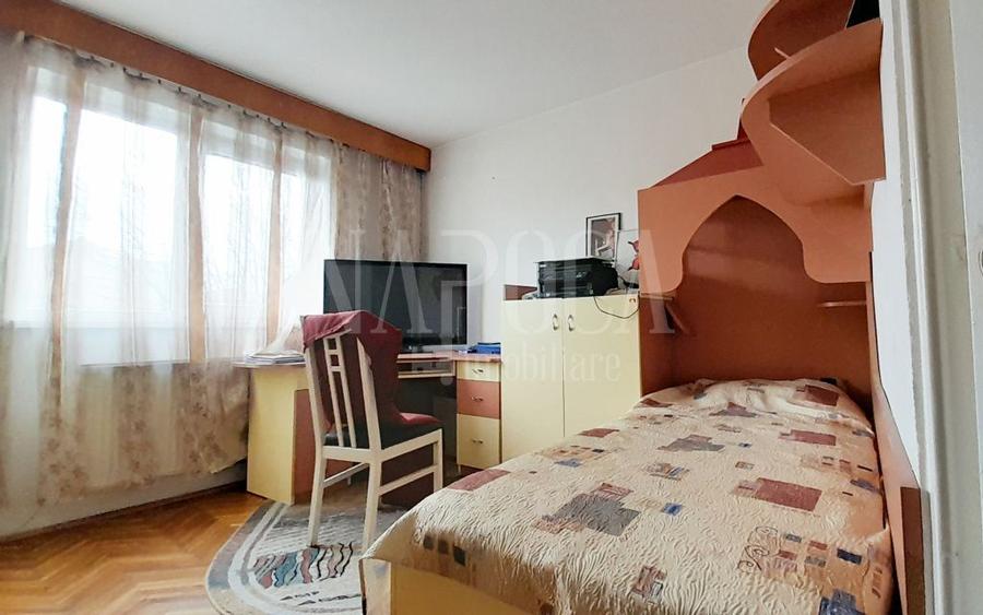 Apartament 4 camere de vanzare in Rogerius Oradea, Oradea