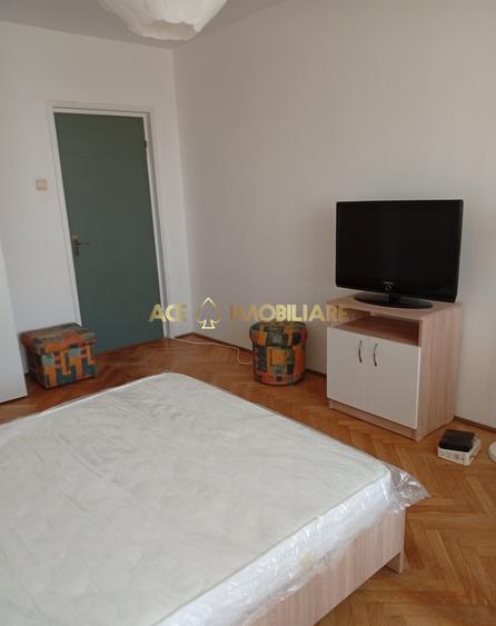 Garsoniera de inchiriat | Romana | Metrou | Nou | Balcon