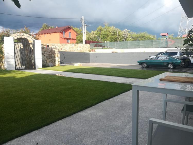 OPORTUNITATE! Duplex modern cu curte generoasa complet mobilat D-Jucu, jud. Cluj