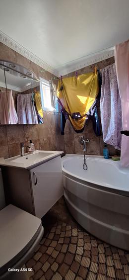 Tomis lll - 3 camare decomandat