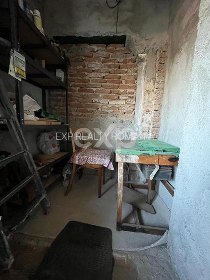COMISION 0 Vanzare casa + teren 668 mp de renovat Greci Dambovita - 5