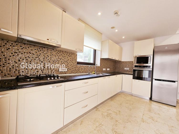 Vila 290MP | Oxford Gardens | Pipera | Curte + 3 locuri Parcare