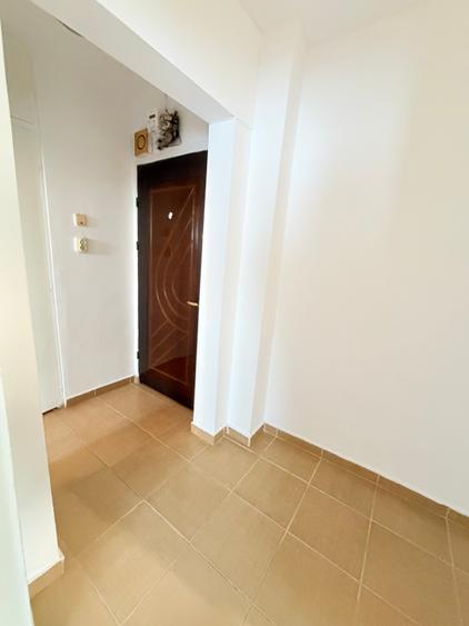 Garsoniera de Vanzare situata in zona Giurgiului Dedeman Str Anghel Moldoveanu