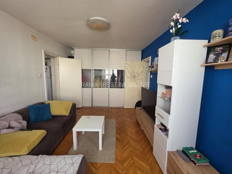 Dristor, 5 minute metrou, pe Complexului, 2 grupuri sanitare, farmacia Tei - 15
